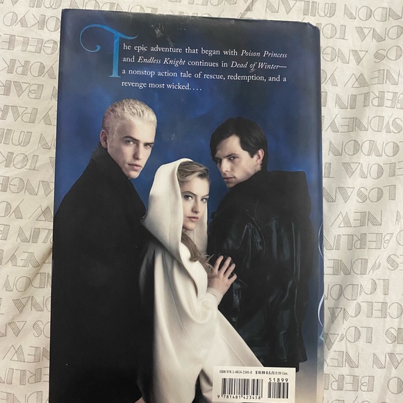 Hardcover ‘Dead of Winter’ the Arcana Chronicles - Picture 2 of 3